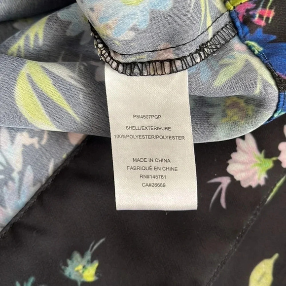 PARKER Floral Short Sleeve Ruffle Wrap Blouse, Size M - Picture 13 of 14